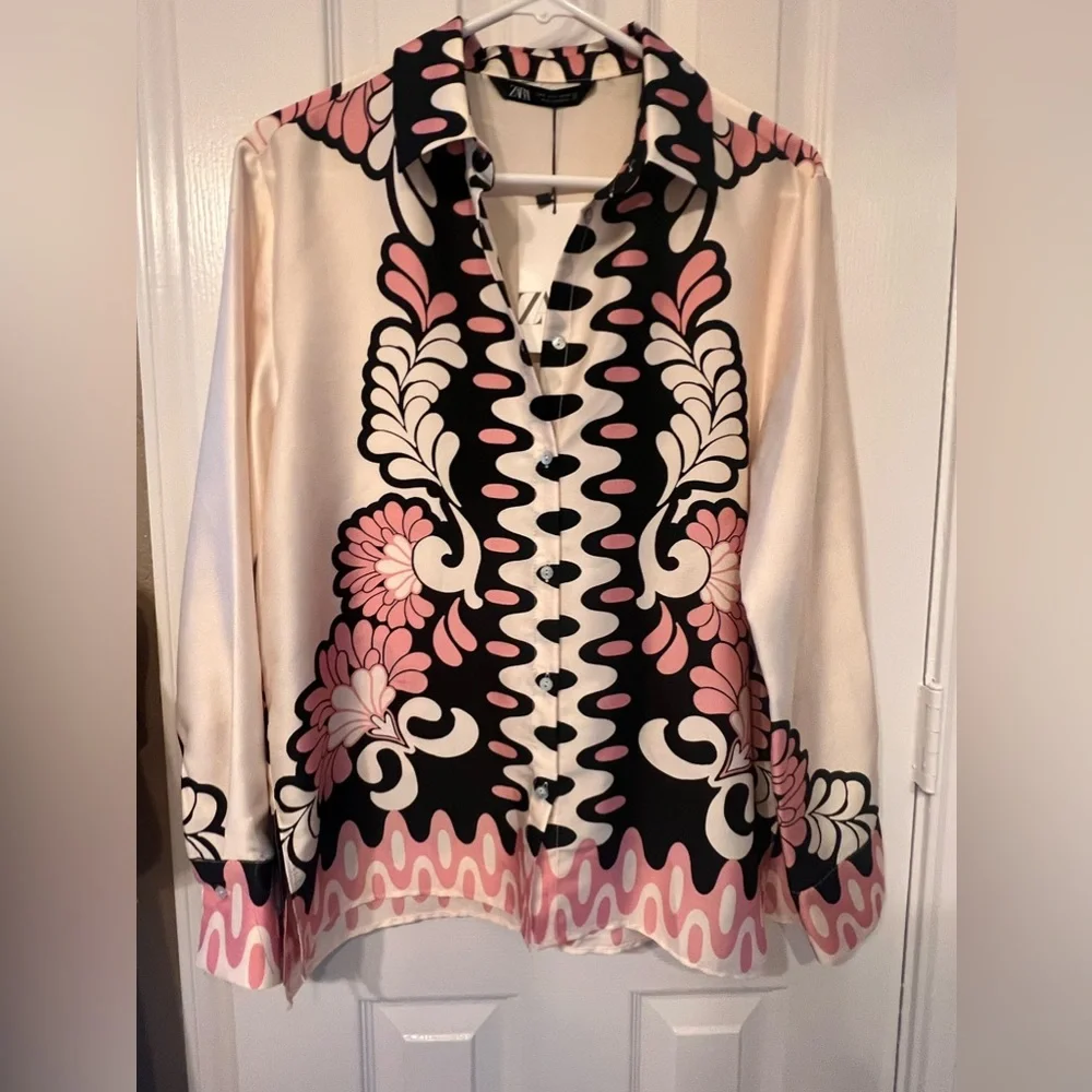 NWT Zara size small cream, black and pink button down - Picture 2 of 7